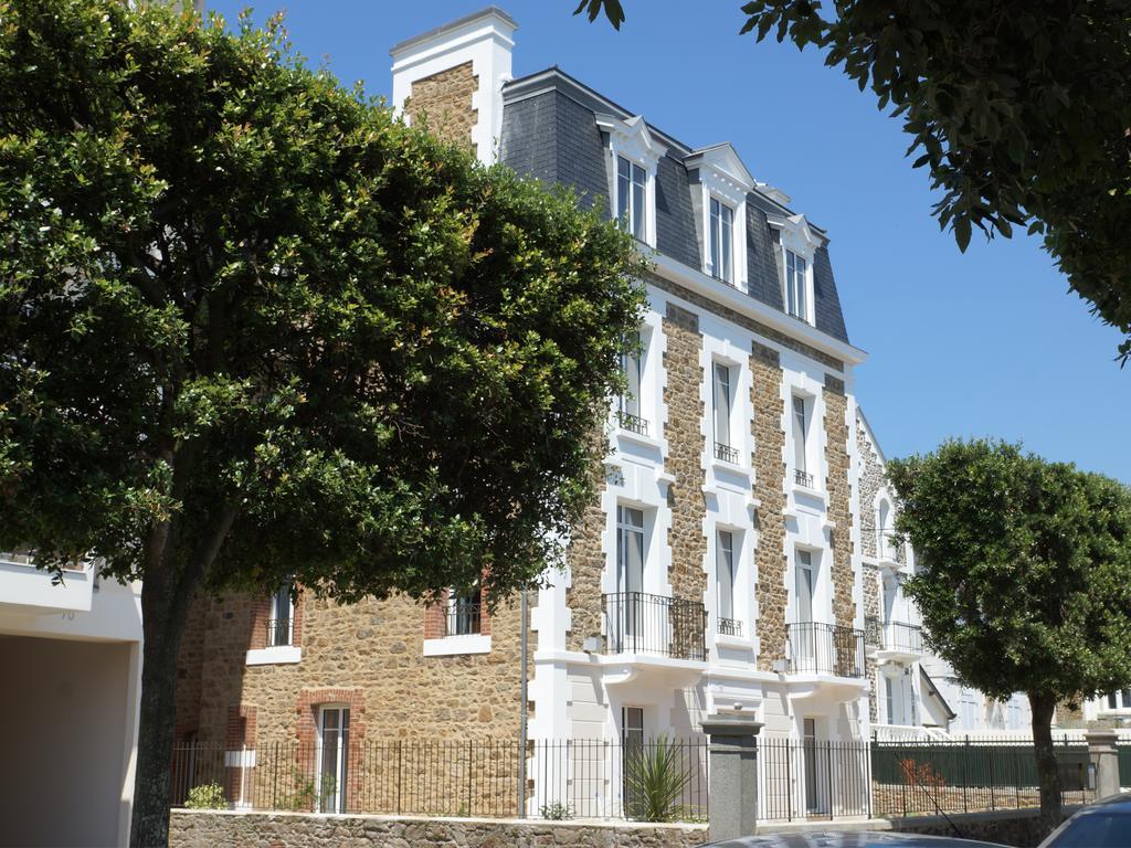 Villa Des Thermes Сен Мало Екстериор снимка